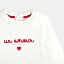 بدلة نوم مخملية بيضاء مطرزة...